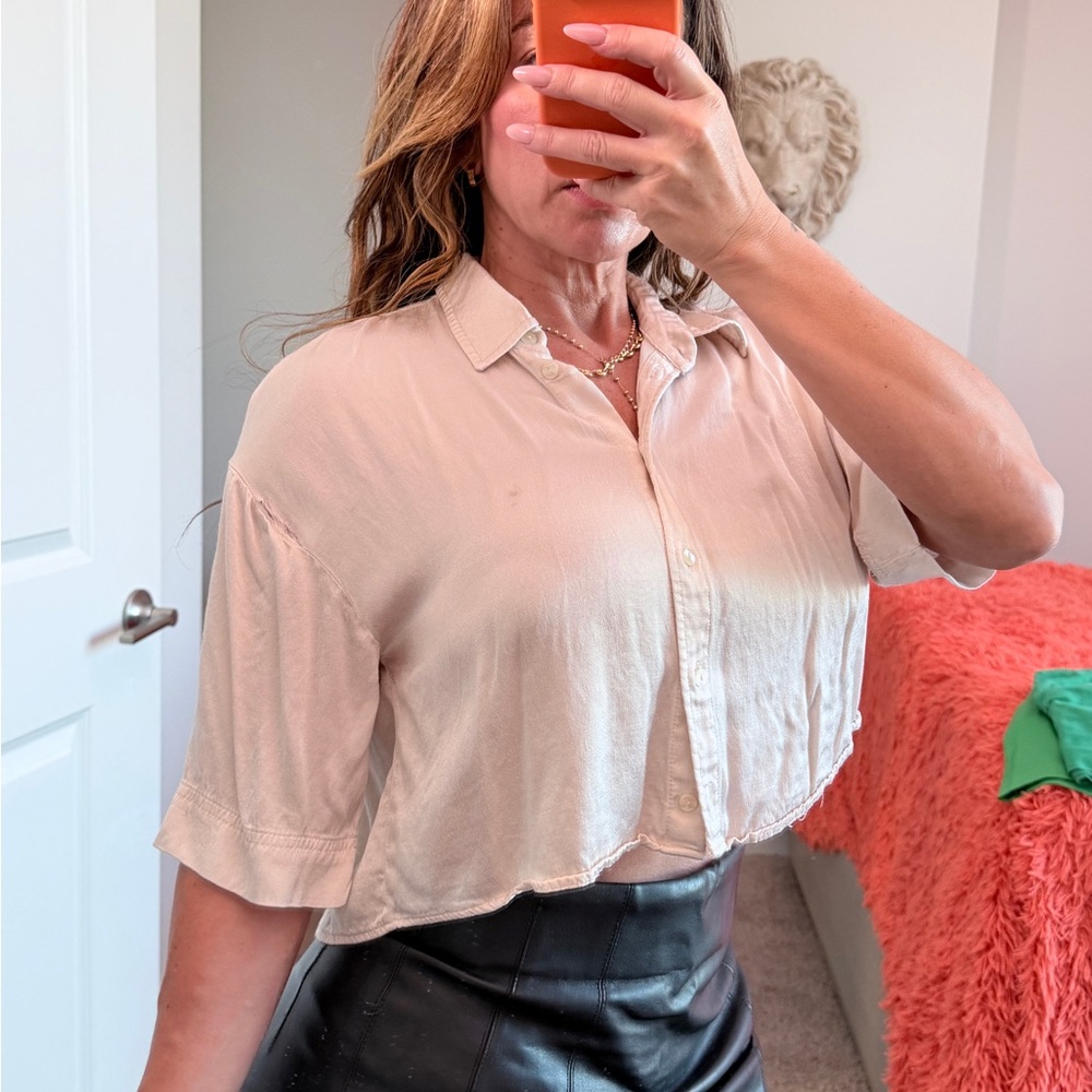 Zara Light Pink Button-Down Crop Shirt
